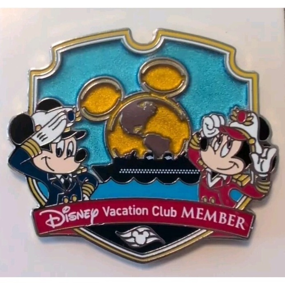 Disney Cruise Line DVC Vacation Club Member Mickey & Minnie Mouse OE Pin